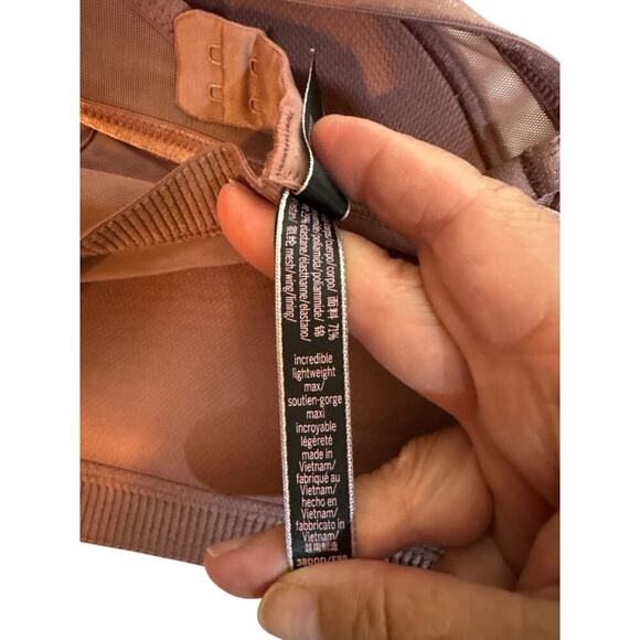 Victoria's Secret Women's Incredible Lightweight Max Sports Bra Size 38DDD Pink - Picture 6 of 7